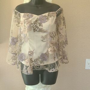 🌸VENUS Cream & Purple Floral Lace Camisole – Elegant Off-Shoulder🌸